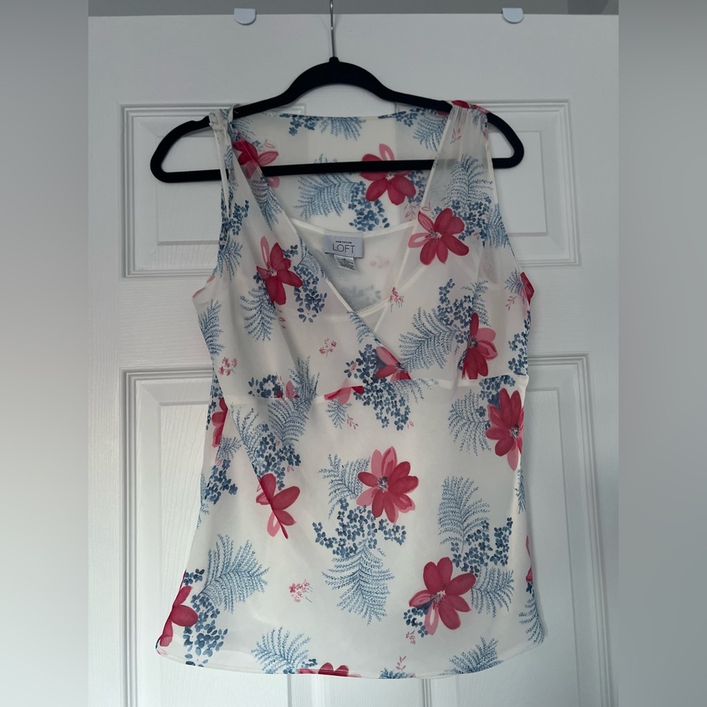 LOFT Ann Taylor V-Neck Blouse size 12